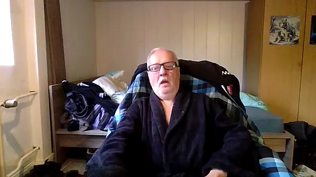 Snapshot of Sammy1660 chatting on 3, 10, 2025 Sammy1660 online show from 3, 10, 2025