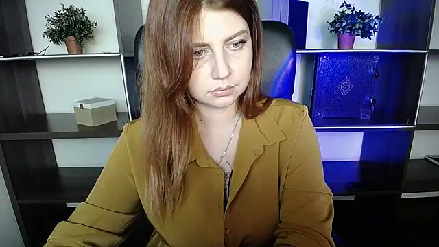 Lizzy Love online show from 14, 3, 2025