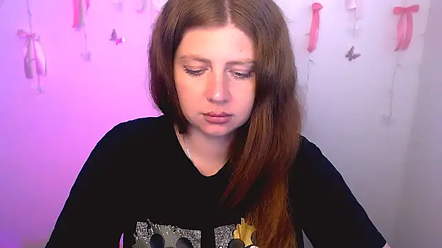 Snapshot of Lizzy_Love chatting on 1, 7, 2026 Lizzy Love online show from 1, 7, 2026