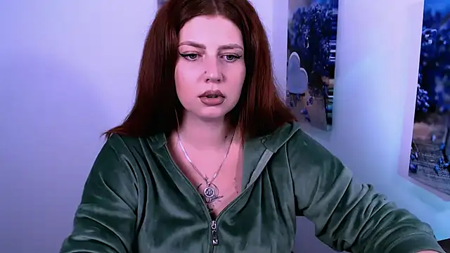 Lizzy Love online show from 8, 10, 2025