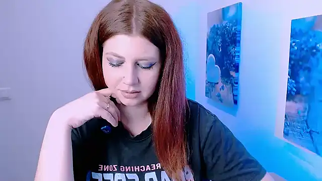 Lizzy Love online show from 13, 11, 2025