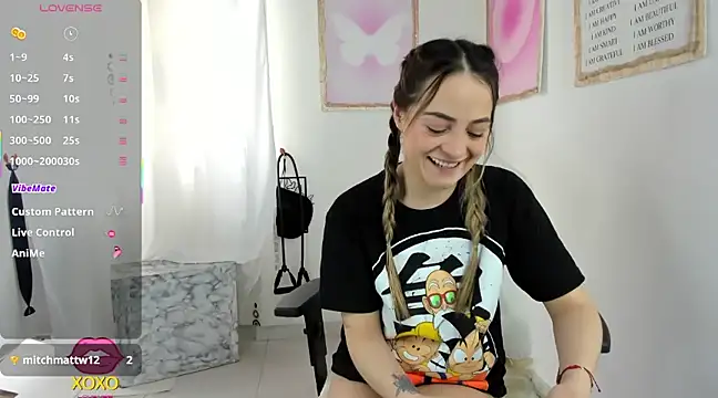 Snapshot of cindy_love2 chatting on 11, 3, 2025 cindy love2 online show from 11, 3, 2025