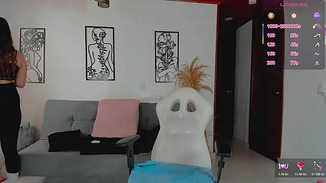 Snapshot of cindy_love2 chatting on 12, 7, 2026 cindy love2 online show from 12, 7, 2026