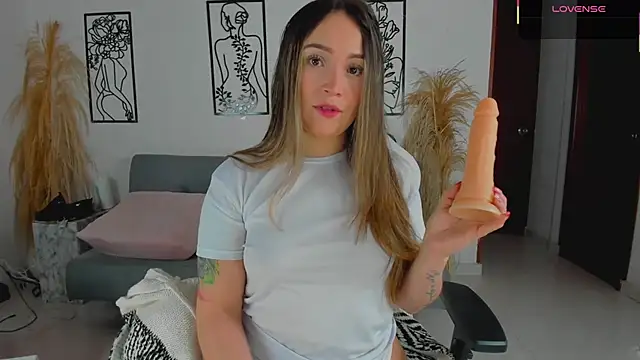Snapshot of cindy_love2 chatting on 16, 7, 2026 cindy love2 online show from 16, 7, 2026