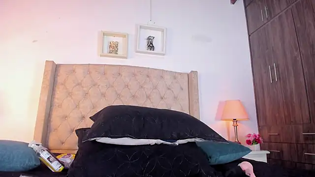 allisson m online show from 5, 12, 2025