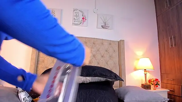 allisson m online show from 14, 4, 2026