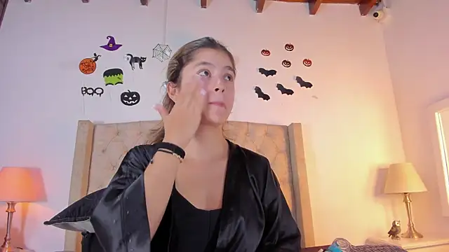 allisson m online show from 2, 11, 2025