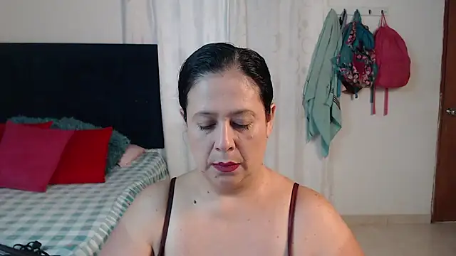 Snapshot of karlaton1977 chatting on 9, 11, 2025 karlaton1977 online show from 9, 11, 2025