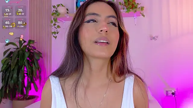 Snapshot of emily_bank chatting on 7, 7, 2026 emily bank online show from 7, 7, 2026
