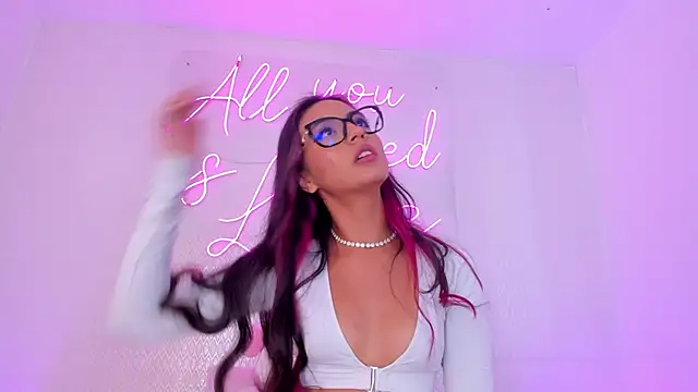 emily bank online show from 22, 9, 2025