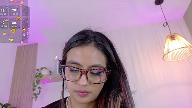Snapshot of emily_bank chatting on 14, 7, 2026 emily bank online show from 14, 7, 2026
