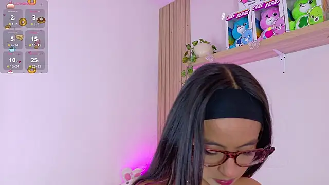 Snapshot of emily_bank chatting on 26, 6, 2026 emily bank online show from 26, 6, 2026