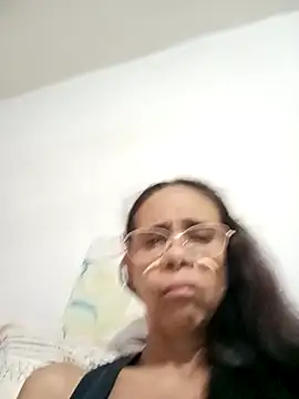 Snapshot of JuanitaDelMar chatting on 21, 11, 2025 JuanitaDelMar online show from 21, 11, 2025