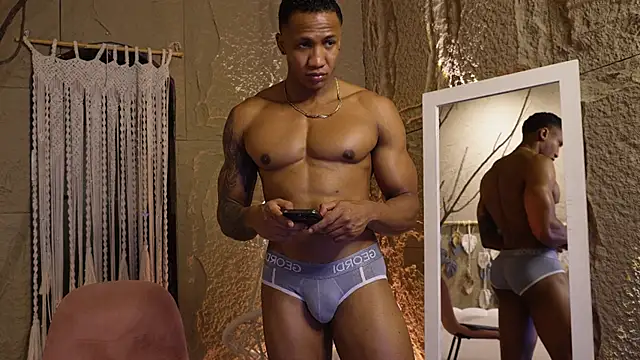 Logan Varela online show from 13, 9, 2025