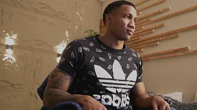 Snapshot of Logan_Varela chatting on 11, 2, 2026 Logan Varela online show from 11, 2, 2026