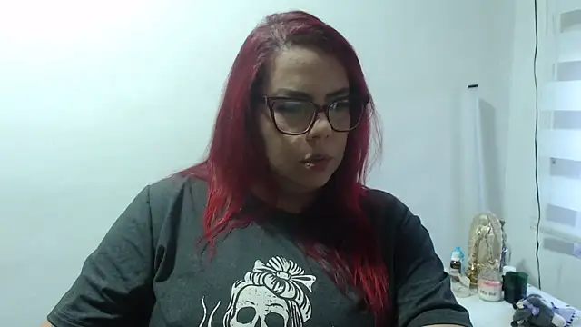 Rebecagiraut online show from 1, 12, 2025