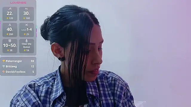 Snapshot of yourcuteneighbourr chatting on 3, 2, 2026 yourcuteneighbourr online show from 3, 2, 2026