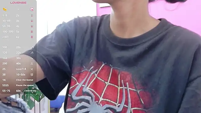 yourcuteneighbourr online show from 24, 9, 2025