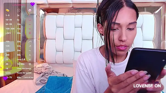 yourcuteneighbourr online show from 7, 3, 2025