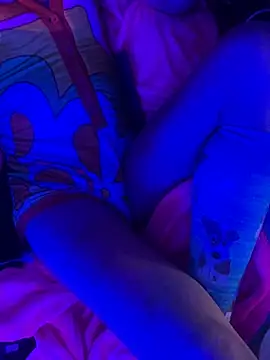 Snapshot of gurlnips chatting on 3, 12, 2025 gurlnips online show from 3, 12, 2025