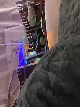 Snapshot of gurlnips chatting on 2, 12, 2025 gurlnips online show from 2, 12, 2025