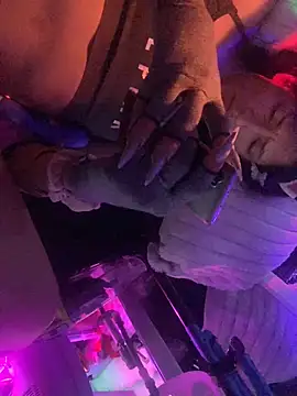 Snapshot of gurlnips chatting on 1, 12, 2025 gurlnips online show from 1, 12, 2025