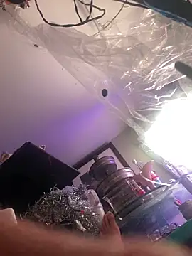 Snapshot of gurlnips chatting on 4, 12, 2025 gurlnips online show from 4, 12, 2025