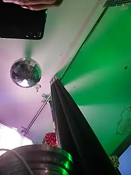 Snapshot of gurlnips chatting on 15, 1, 2026 gurlnips online show from 15, 1, 2026