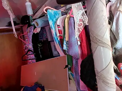 gurlnips online show from 19, 11, 2025