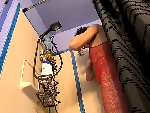 gurlnips online show from 17, 2, 2026