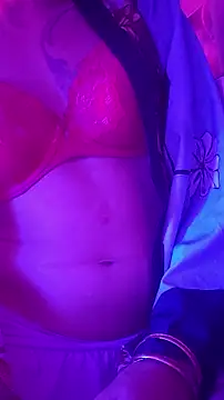 gurlnips online show from 17, 10, 2025