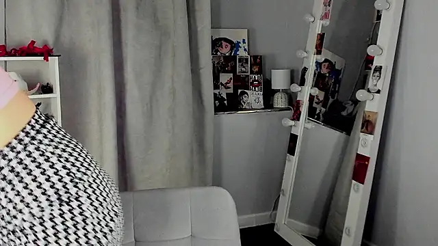 Snapshot of Rebecca_Kelly chatting on 9, 2, 2026 Rebecca Kelly online show from 9, 2, 2026