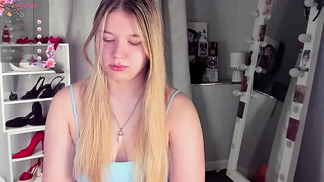 Snapshot of Rebecca_Kelly chatting on 13, 2, 2026 Rebecca Kelly online show from 13, 2, 2026