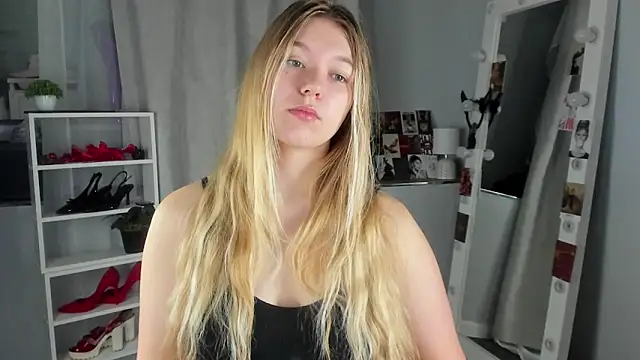 Rebecca Kelly online show from 24, 9, 2025