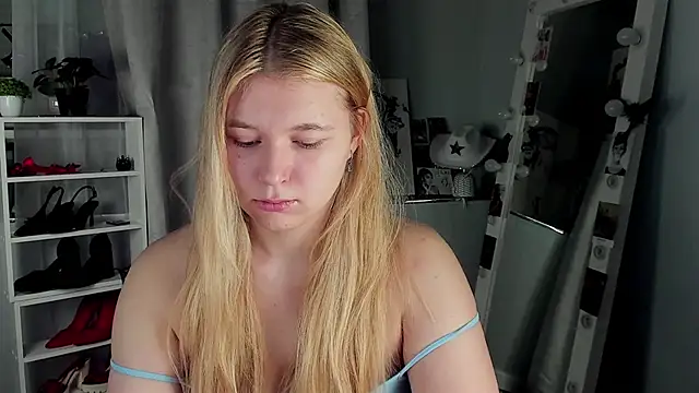 Rebecca Kelly online show from 25, 11, 2025