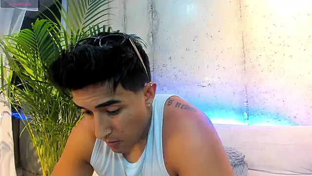 Snapshot of Alan_greek_1 chatting on 31, 10, 2025 Alan greek 1 online show from 31, 10, 2025