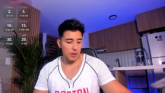 Snapshot of Alan_greek_1 chatting on 6, 11, 2025 Alan greek 1 online show from 6, 11, 2025