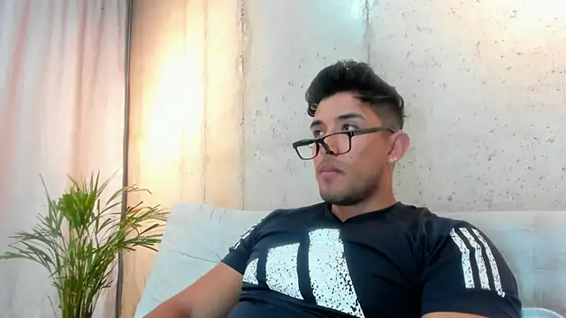 Snapshot of Alan_greek_1 chatting on 22, 2, 2025 Alan greek 1 online show from 22, 2, 2025