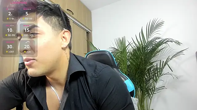 Snapshot of Alan_greek_1 chatting on 26, 10, 2025 Alan greek 1 online show from 26, 10, 2025