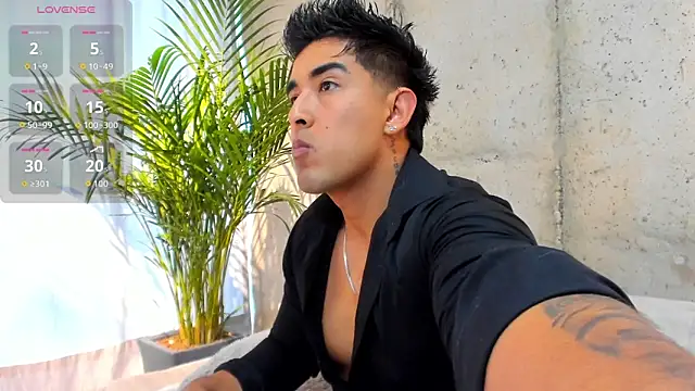 Snapshot of Alan_greek_1 chatting on 15, 9, 2025 Alan greek 1 online show from 15, 9, 2025