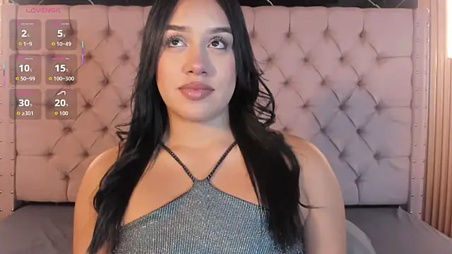 ShanellBlack online show from 10, 9, 2025