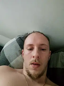 Qmaster69 online show from 3, 3, 2025