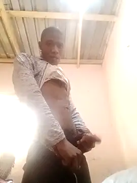 Tshidiso7 online show from 4, 12, 2025