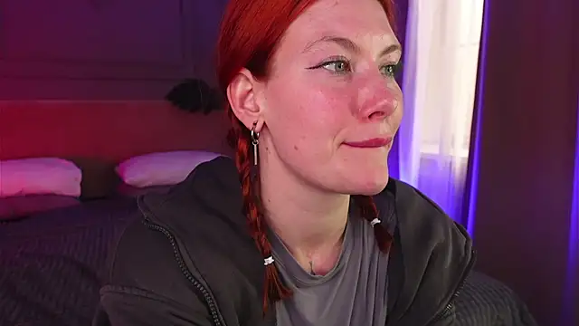 Liv Fay online show from 4, 4, 2026