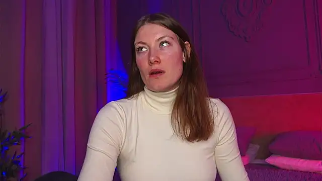 Snapshot of Liv_Fay chatting on 1, 10, 2025 Liv Fay online show from 1, 10, 2025