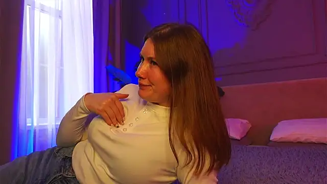 Snapshot of Liv_Fay chatting on 19, 9, 2025 Liv Fay online show from 19, 9, 2025