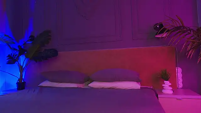 Snapshot of Liv_Fay chatting on 28, 9, 2025 Liv Fay online show from 28, 9, 2025