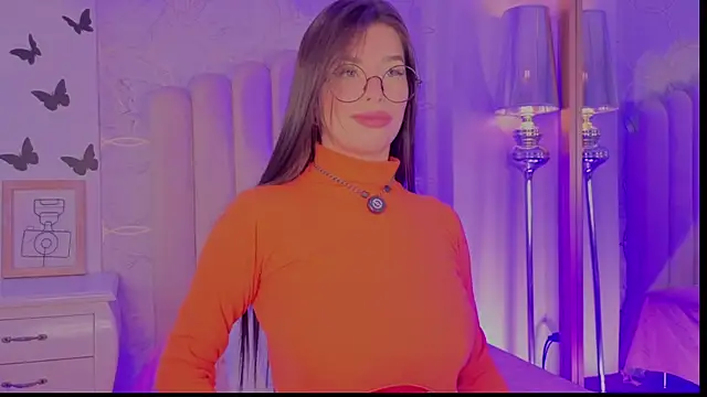 Iara Smith1 online show from 4, 5, 2026