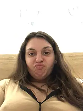 Sxybitch2024 online show from 5, 2, 2026