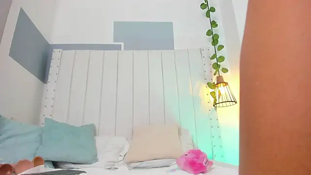 hannah gray online show from 23, 9, 2025